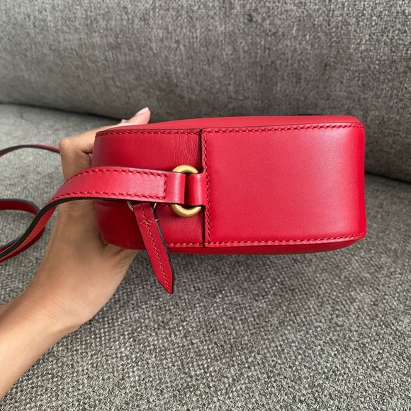 ✨✨Gucci Bee Web Camera Bag✨✨ - Picture 5 of 16